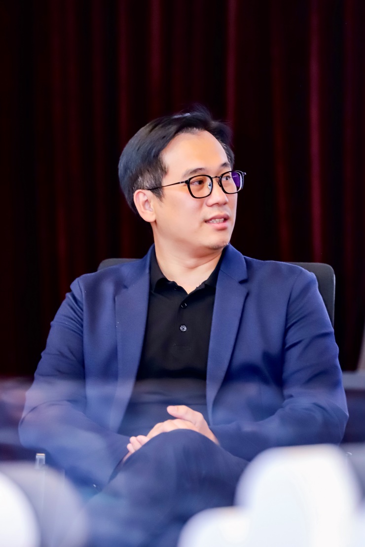 说明: E:\公司行政办工作\2022-2023-2\13-招生工作\副高照片\副教授照片\陈晓坚 副教授.jpg